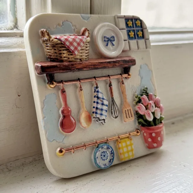 Kitchen Fridge Magnet: Raised Utensil and Tulip Resin Decor — product photo 3