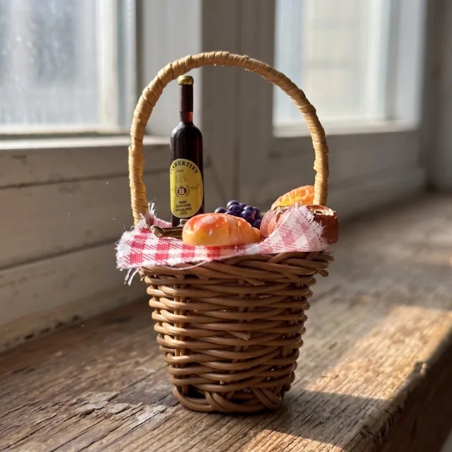 Picnic Basket Fridge Magnet, Resin Food Basket Kitchen Decor — product photo 6
