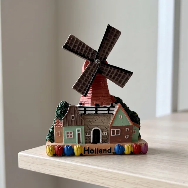 Rotating Windmill Fridge Magnet, Resin Holland Souvenir With Colorful Tulips — product photo 6