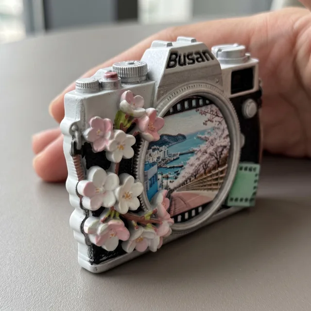 Camera Refrigerator Magnet: 3D Resin Cherry Blossom Travel Souvenir — product photo 9