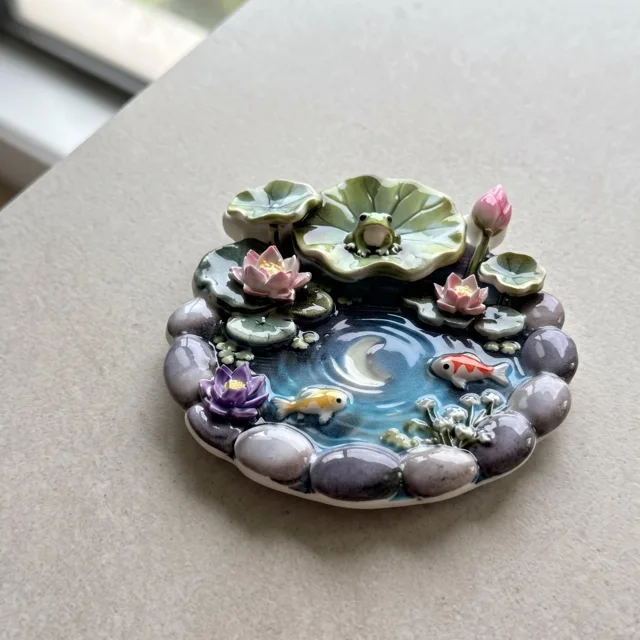 3D Relief Fridge Magnet, Pond Scene with Frog, Lotus and Goldfish — product photo 1