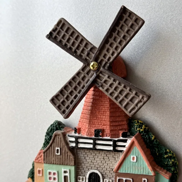 Rotating Windmill Fridge Magnet, Resin Holland Souvenir With Colorful Tulips — product photo 8
