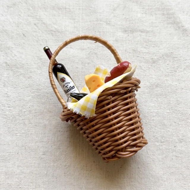Picnic Basket Fridge Magnet, Resin Food Basket Kitchen Decor — product photo 8