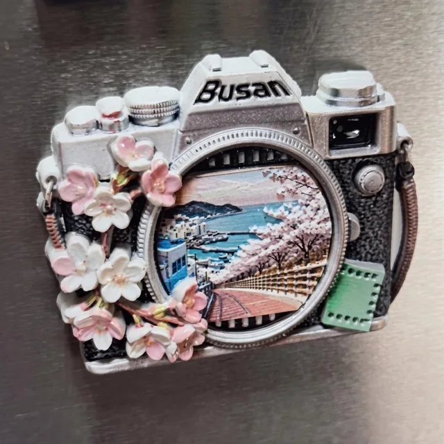 Camera Refrigerator Magnet: 3D Resin Cherry Blossom Travel Souvenir — product photo 6