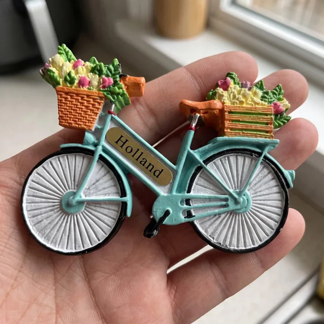 Bicycle Fridge Magnet: Floral Resin Bike Decor for Refrigerator and Home — product photo 1